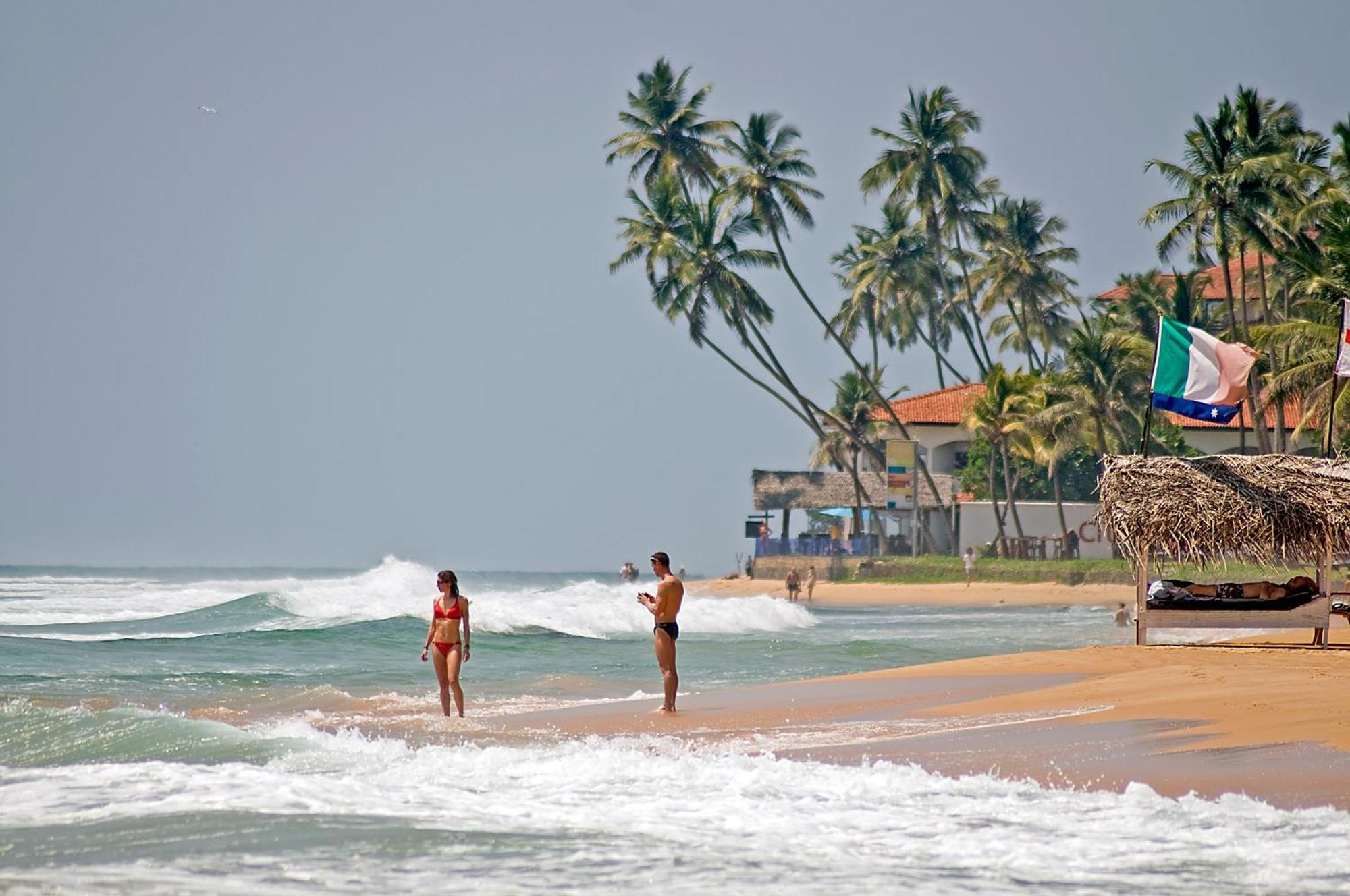 Neela's Beach Inn Hikkaduwa Buitenkant foto